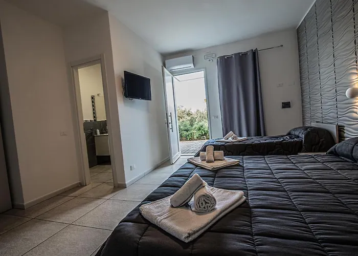 Piano Monaco 招待所 3*