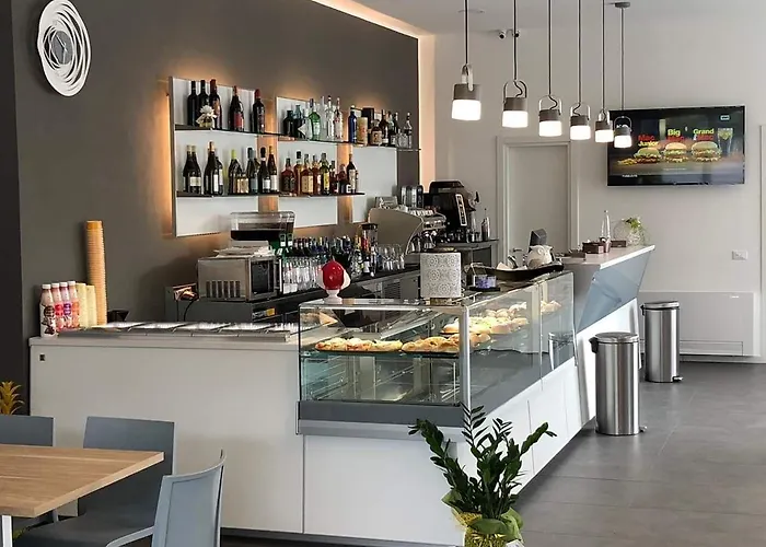 招待所 Piano Monaco 卡里尼