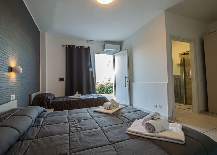 Piano Monaco 招待所 3*